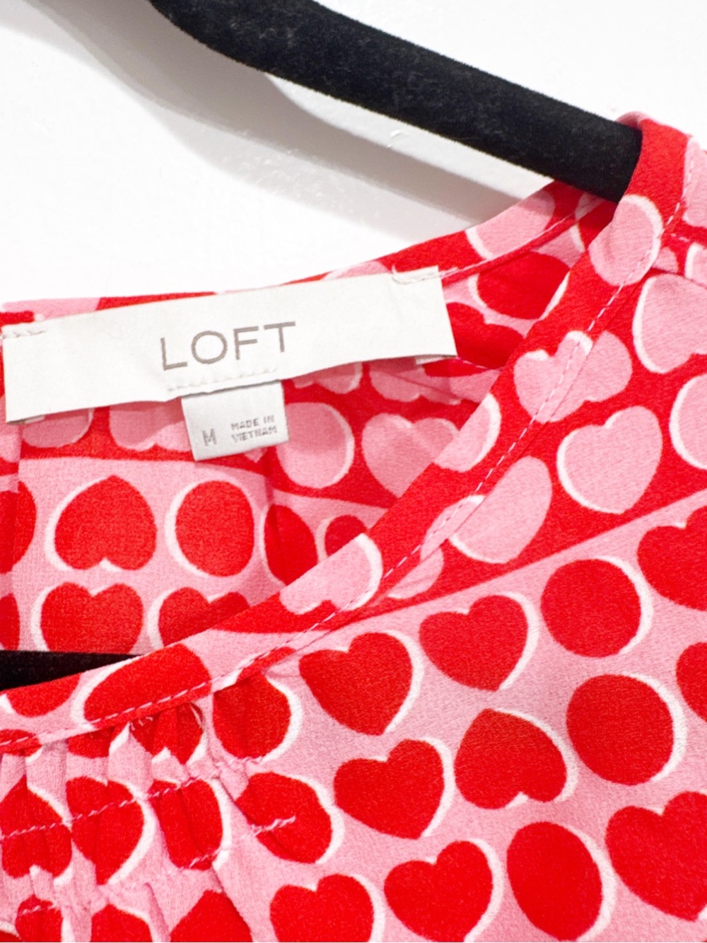 Loft Red Pink Heart Print Blouse Size Medium - Picture 5 of 6